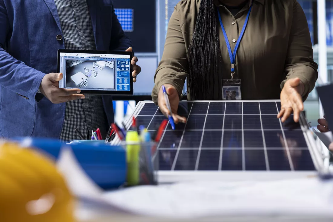 Energia przyszłości w praktyce - jak technik OZE buduje swoją karierę